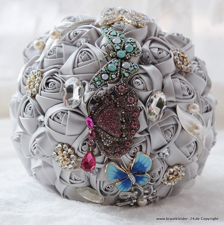 Braut Blumenstrauß Joline in Silber Grau