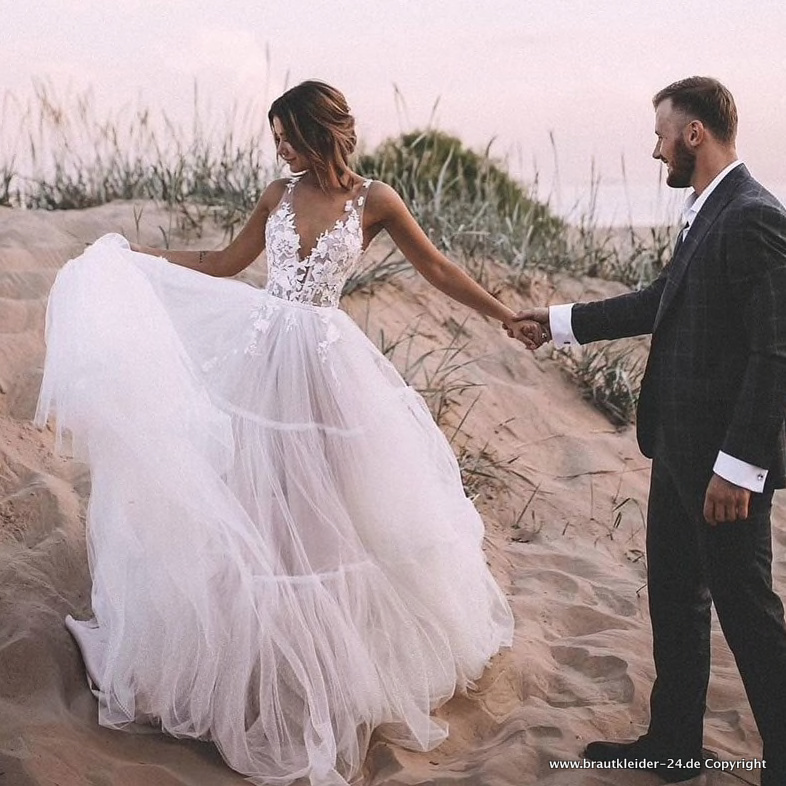 Boho Style Tüll Brautkleid Hochzeitskleid mit Blumen Spitze