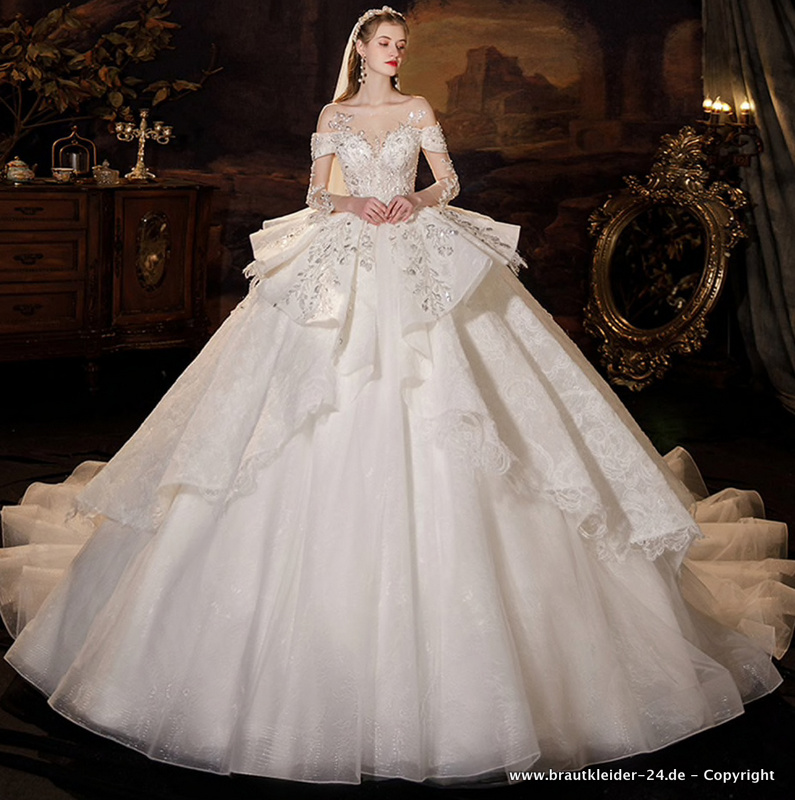 Luxus Brautkleid Metta mit Schleppe und Perlen Kristall Tüll Applikationen