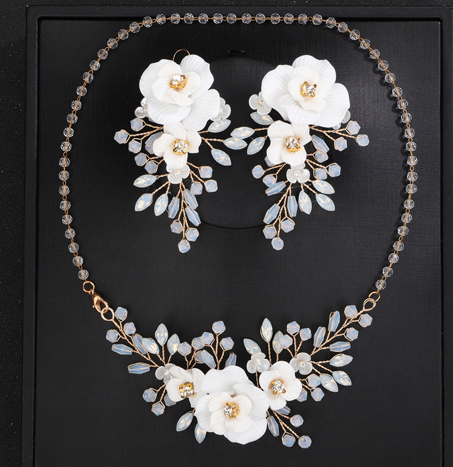 Brautschmuck Set Hilke Halskette mit Ohrringe im Set mit 3D Blumen Strass Gold