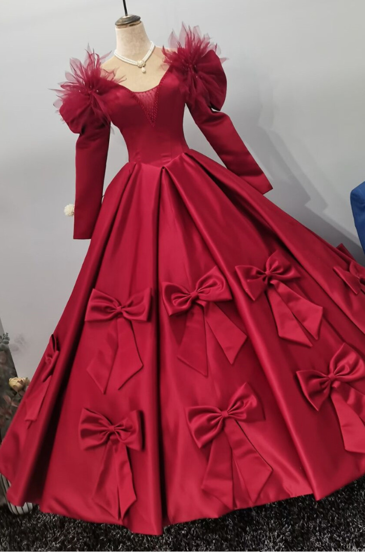 Langarm A-Linie Brautkleid mit Tüll und Schleife in Rot