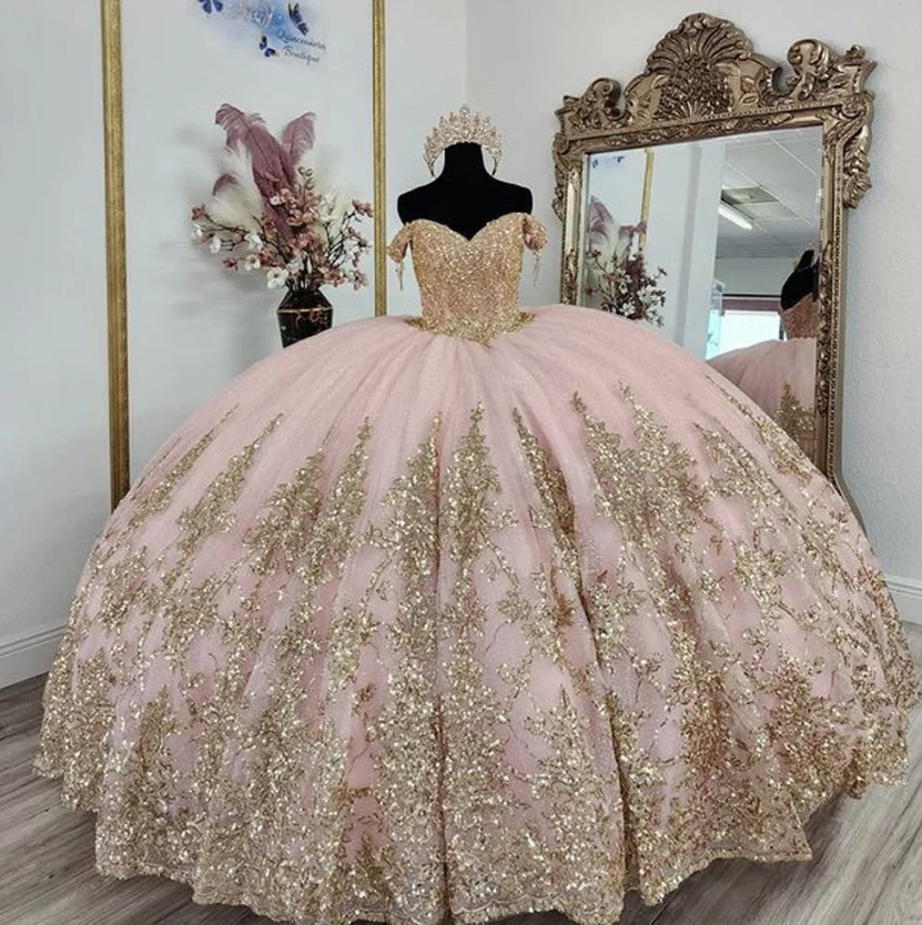 Schulterfreies Ball Linie Prinzessin Brautkleid Hochzeitskleid in Altrosa mit Spitze