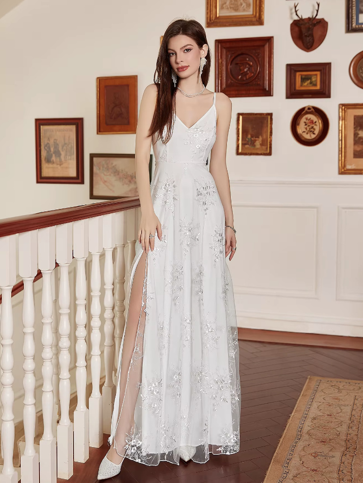 Spaghettiträger A Linie Standesamtkleid Lang mit Blumen Stickereien