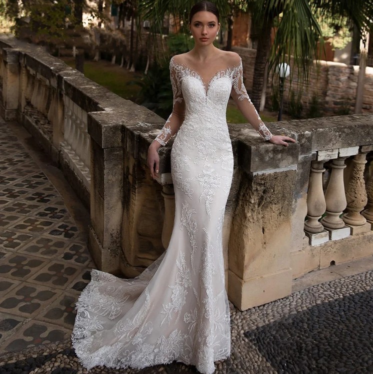 Elegantes Langarm Meerjungfrau Brautkleid Amelia Bestickt