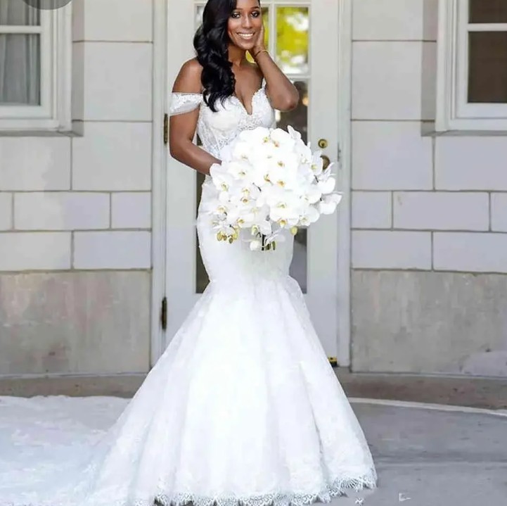 Schulterfreies Meerjungfrau Brautkleid Haruka mit Schleppe
