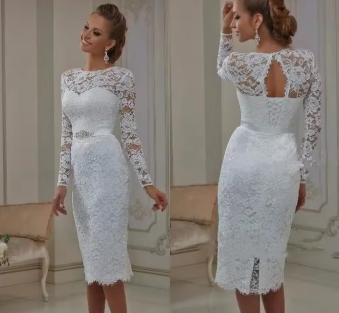 Langarm I Linie Brautkleid Iva Wadenlang aus Spitze