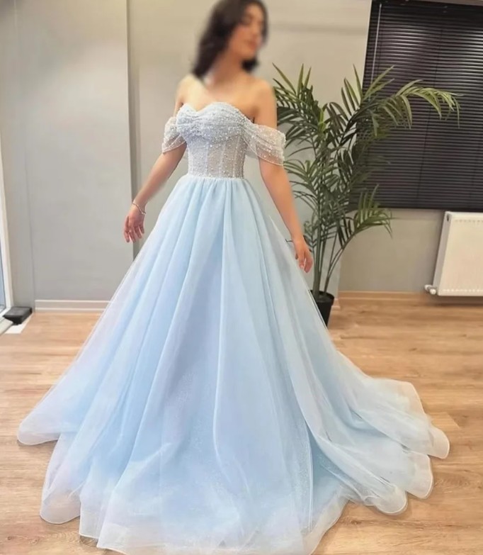 Schulterfreies A Linie Brautkleid Inken mit Lingerie Oberteil in Himmelblau