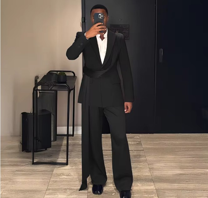 Smoking Hochzeitsanzug für den Bräutigam Brian Schwarz