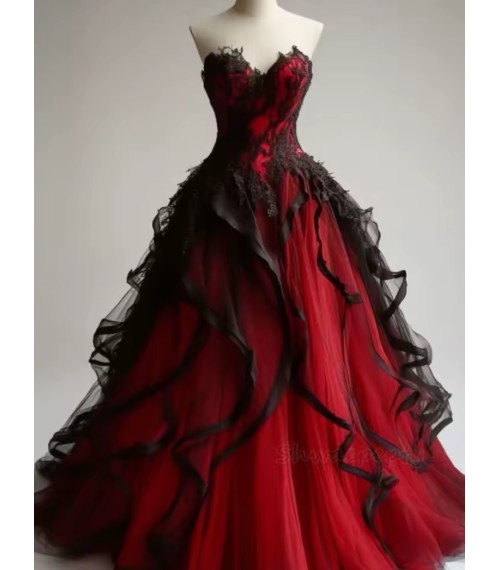 Schulterfreies Brautkleid Ihana in Rot Schwarz Schulterfrei