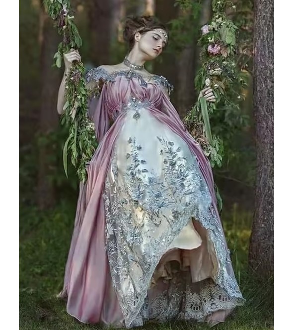 Romantisches Elfen Brautkleid Ilse Flieder Weiß
