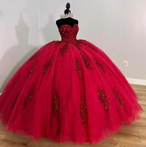 Rotes Schulterfreies Prinzessin Brautkleid Isolde mit Spitze