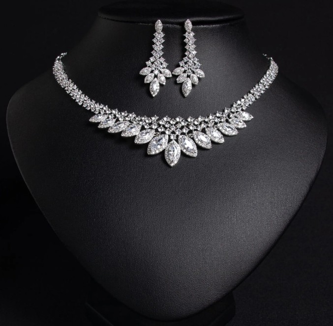 Brautschmuck Set Elisa Silber mit Steine