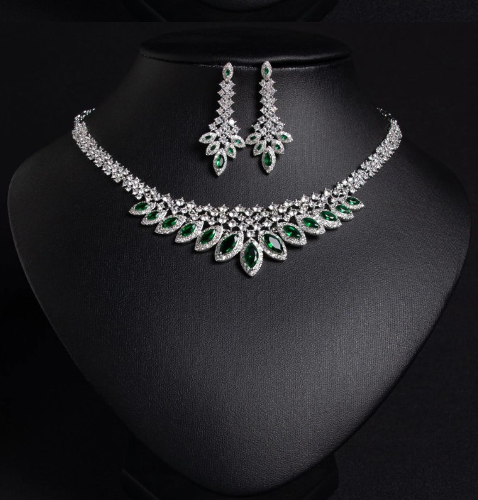 Brautschmuck Set Elisa Silber mit Grüne Steine