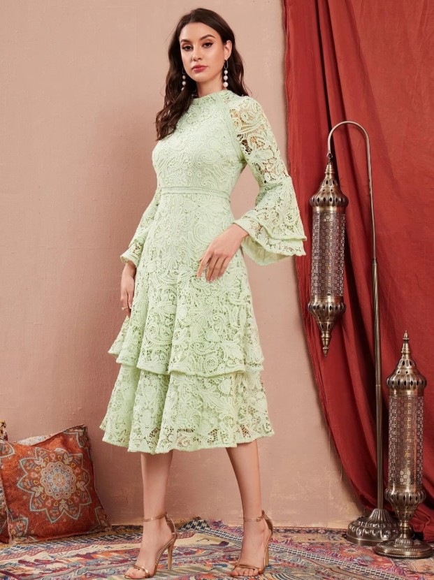 A Linie Brautmutterkleid Eika wadenlang aus Spitze in Hellgrün