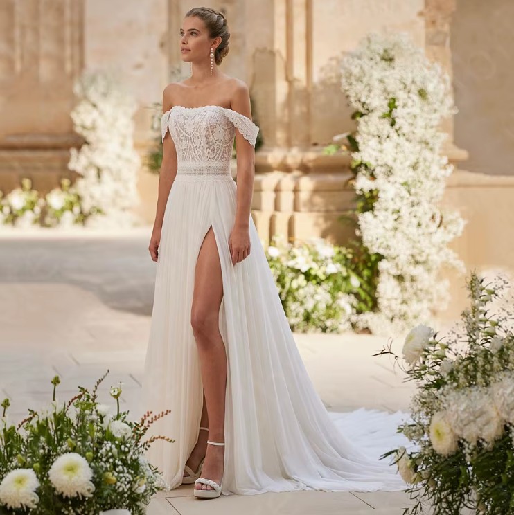 Schulterfreies Brautkleid Elele mit Spitze Lingerie Oberteil und Schlitz