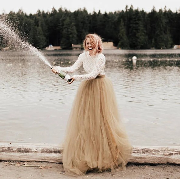 Langer Tüll Rock für die Braut in Gold