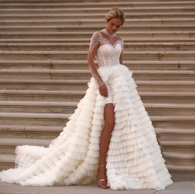 Langer Rock für die Braut mit Volants und Schleppe