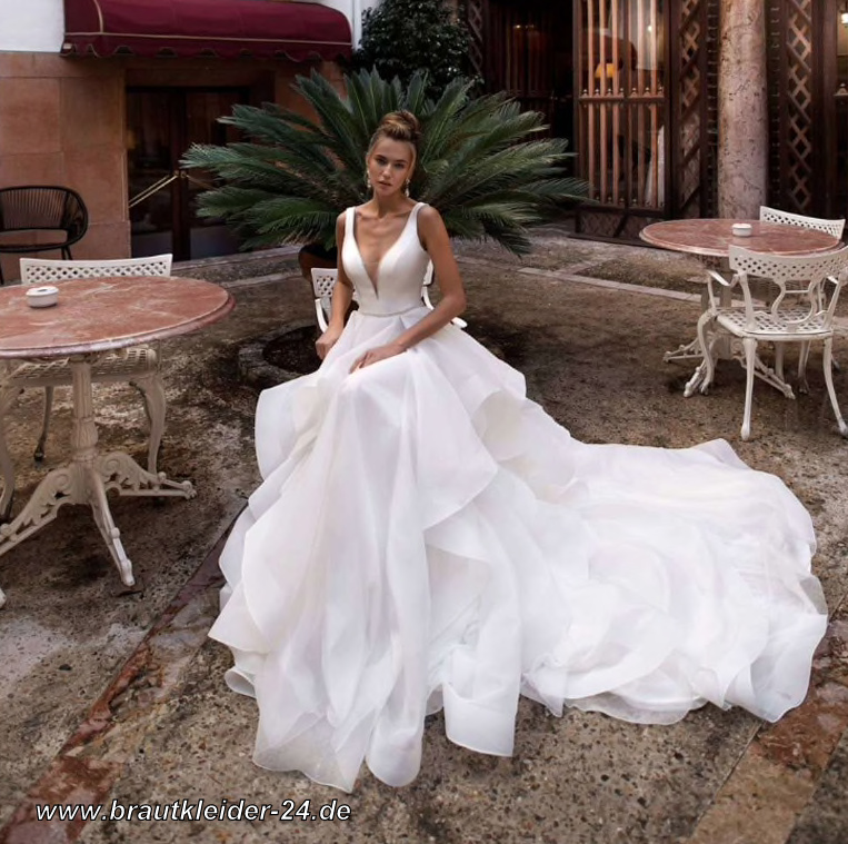 V-ausschnitt Hochzeit Kleid Organza Brautkleid Online