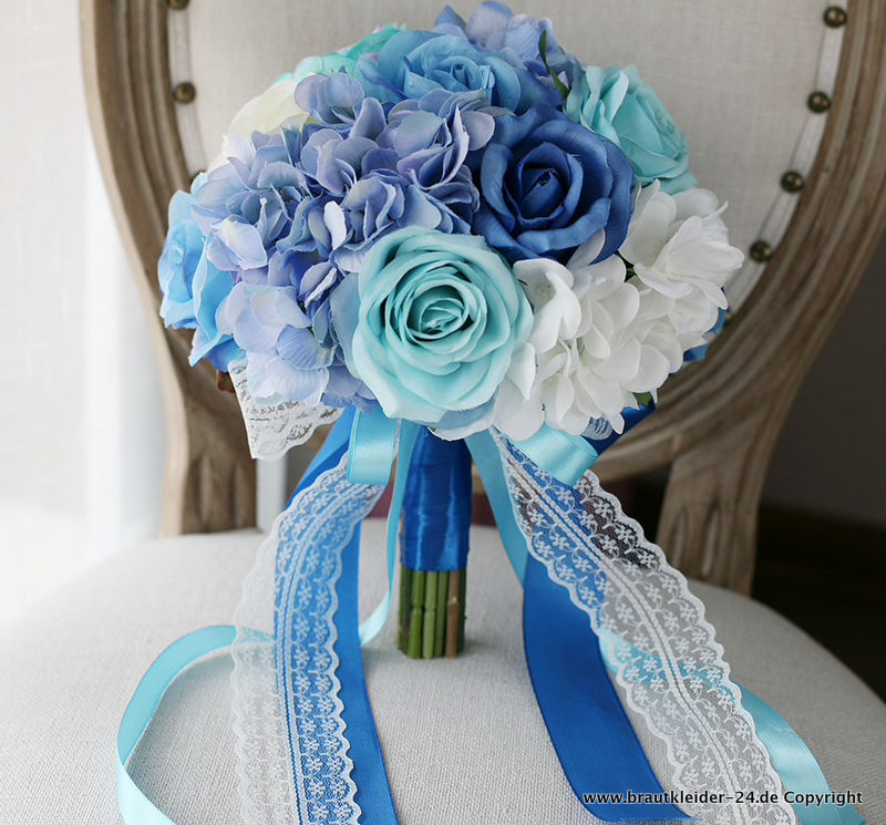 Braut Blumenstrauß Janka Romantisch in Hellblau